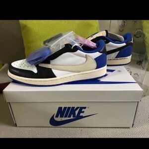 Jordan Athletic Shoes White and Light Blue